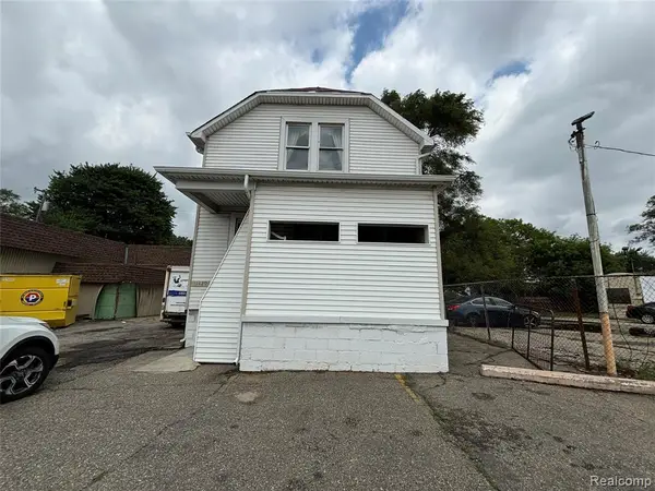 11429 E 8 Mile, Warren, MI 