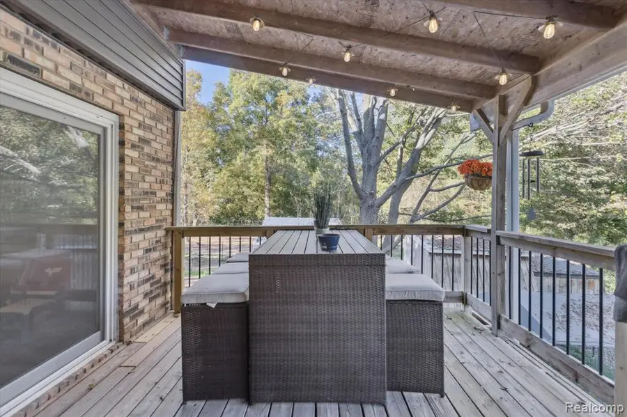 10147 S Bray, Arbela, MI  - Image #2