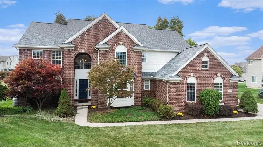 8488 Grand View, Grand Blanc, MI  - Image #2