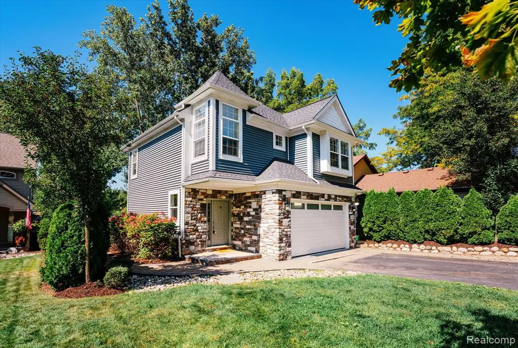 1036 Pelham, Waterford, MI  - #1