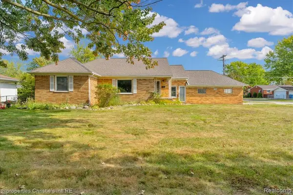 27524 Gail, Warren, MI 48093