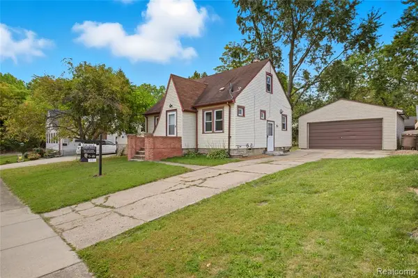 794 Clara, Pontiac, MI 