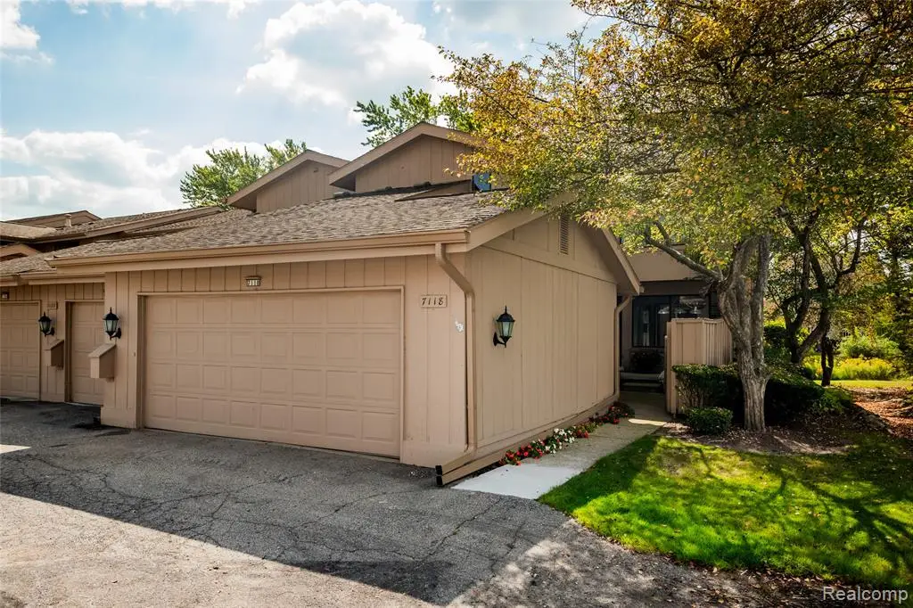 7118 Pebble Park, West Bloomfield, MI  - Image #1