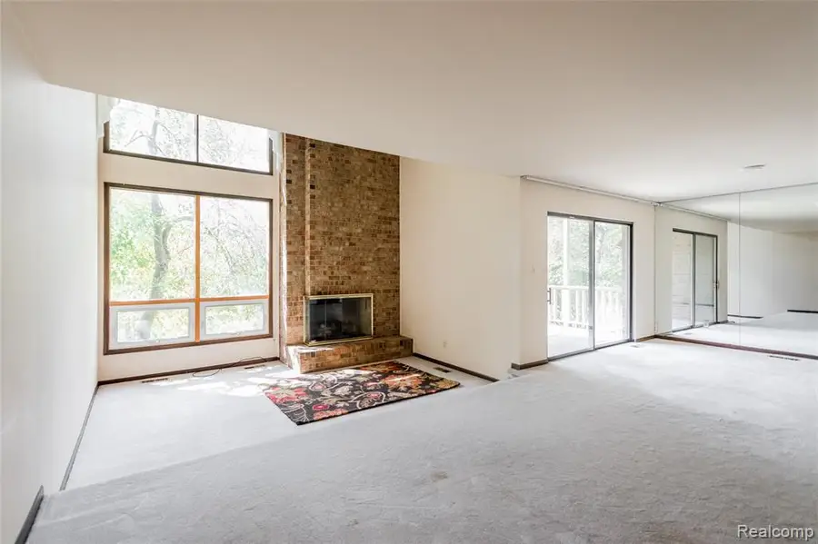 7118 Pebble Park, West Bloomfield, MI  - Image #3