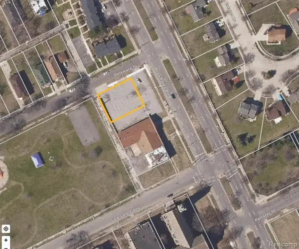 7759 Rosa Parks, Detroit, MI 