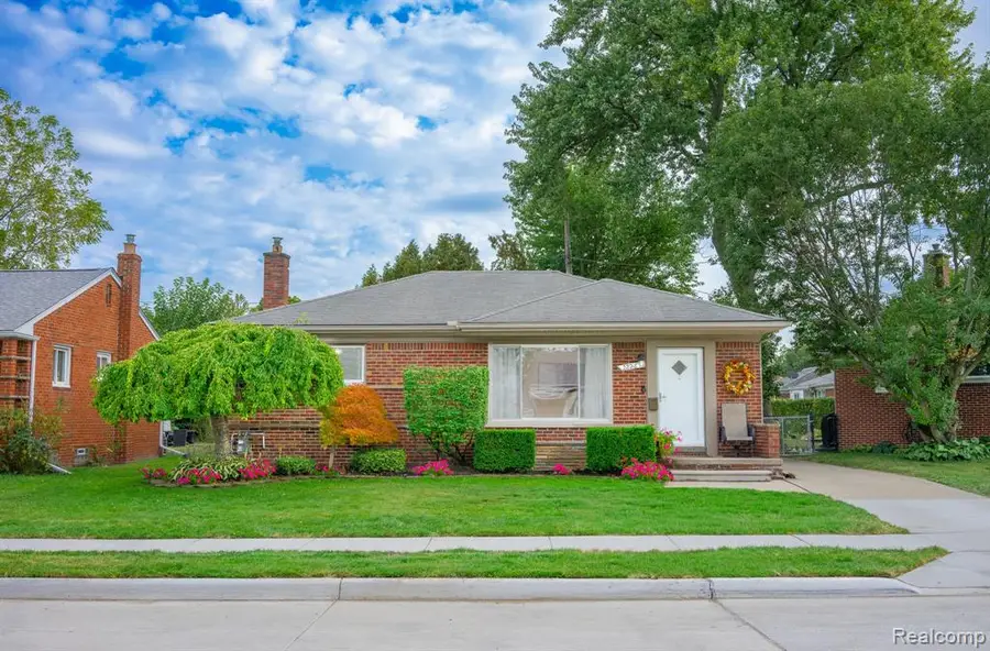 28718 Diesing, Madison Heights, MI  - Image #3