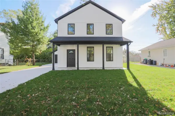 129 South, Mount Clemens, MI 