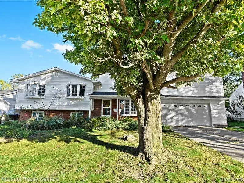 33195 Swallow, Rockwood, MI 48173 - #1