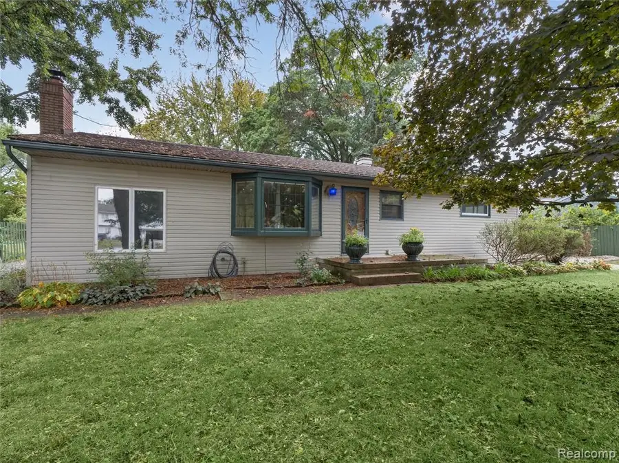 43801 Burtrig, Van Buren, MI  - Image #2