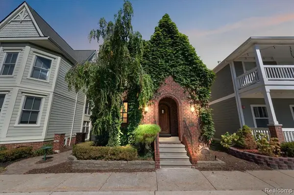 3875 Andover, Auburn Hills, MI 