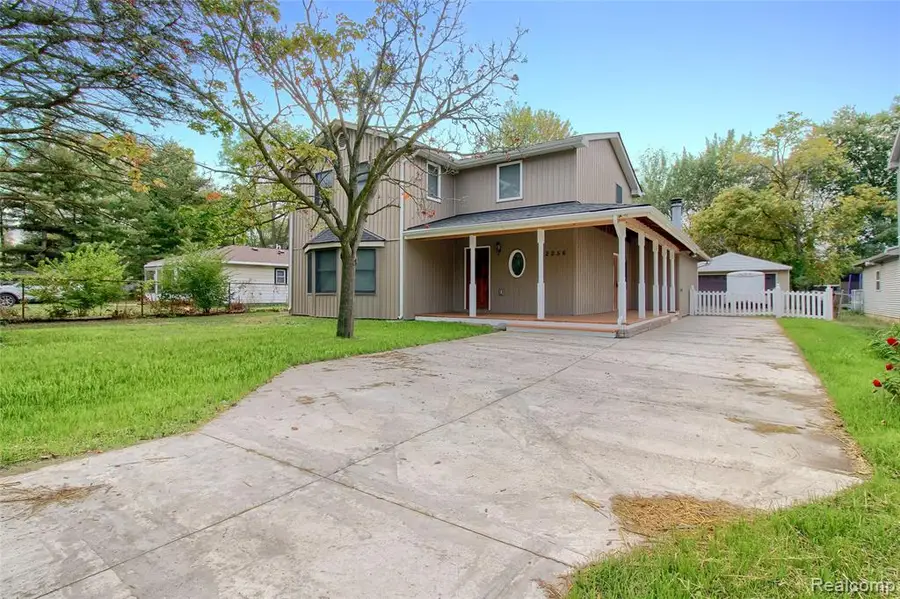 22256 Monterey, Trenton, MI  - Image #3