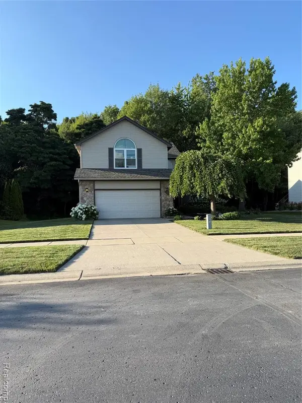 44994 Sondra, Belleville, MI 