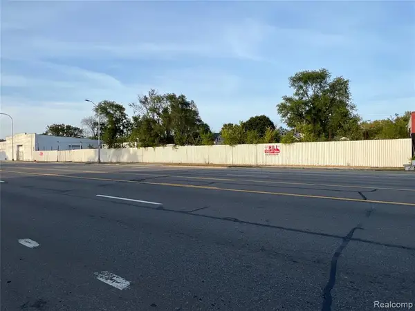 8176 Livernois, Detroit, MI 48204