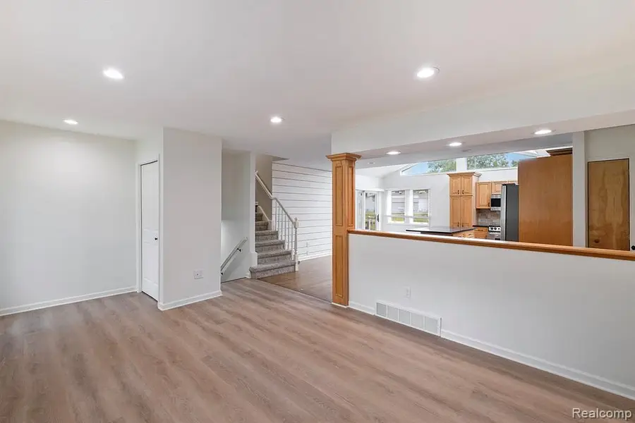 12147 Torrey, Fenton, MI  - Image #2