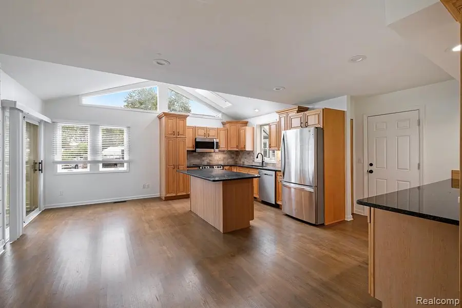 12147 Torrey, Fenton, MI  - Image #3