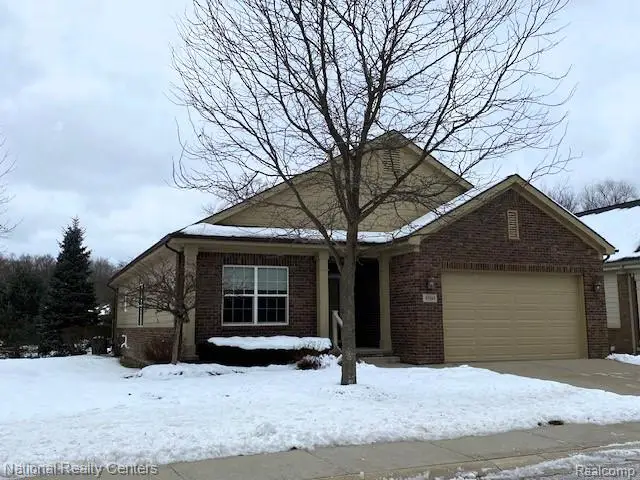 4160 Wrenwood #29, Canton, MI  - Image #2