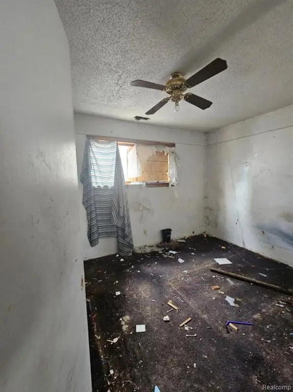 13876 Hendricks, Warren, MI  - Image #3