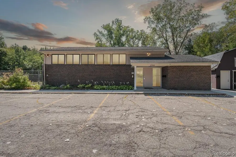 8346 Lakeview, Ypsilanti, MI  - Image #2