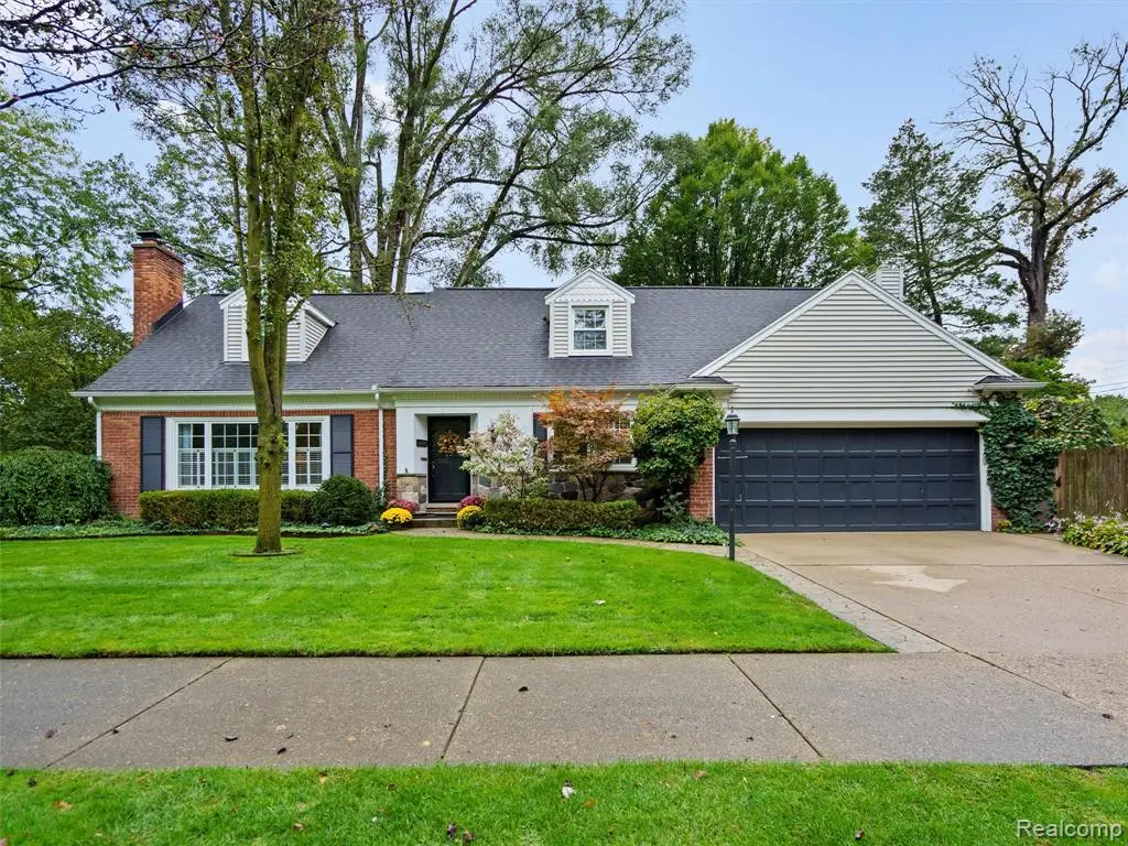 683 Lincoln, Grosse Pointe, MI  - Image #1