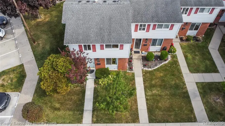 27962 Eastwick Square, Roseville, MI 48066 - Image #2