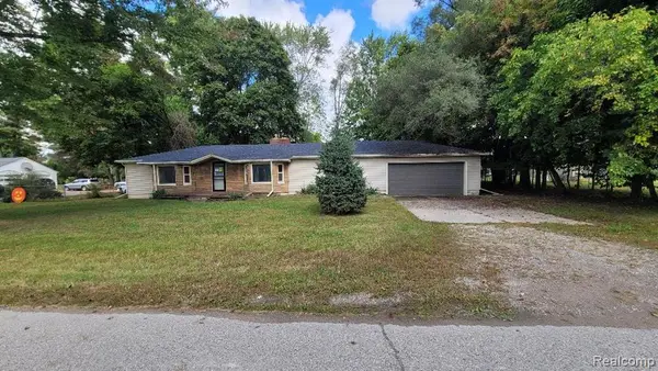 30185 Carl, New Haven, MI 