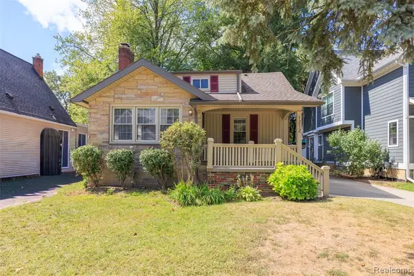 1212 Wyandotte, Royal Oak, MI 