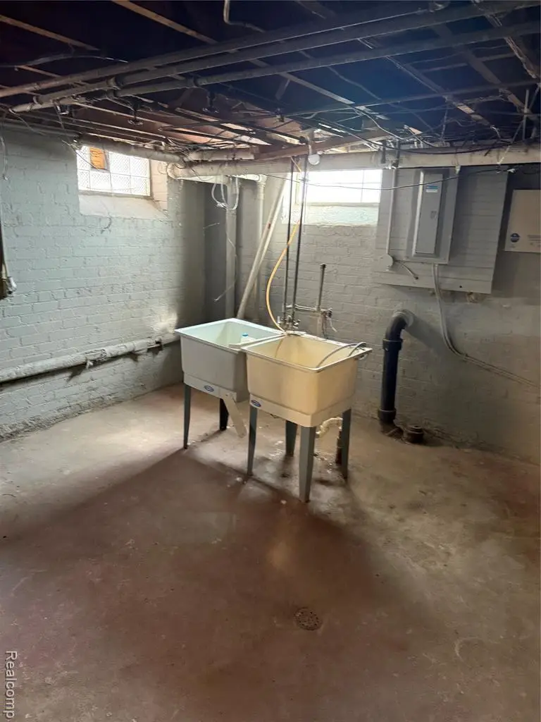 18084 Birchcrest, Detroit, MI  - #2