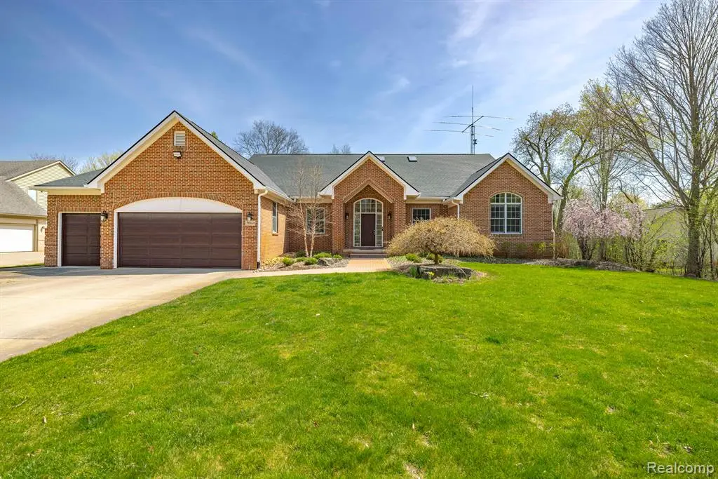 28468 Schroeder, Farmington Hills, MI  - Image #1