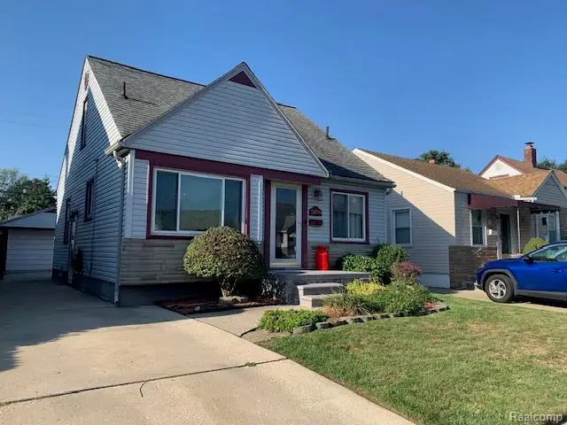 2095 University, Lincoln Park, MI  - Image #1