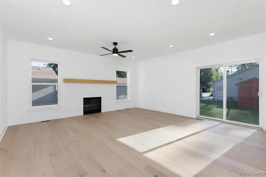 50627 Elsey, New Baltimore, MI  - Image #3