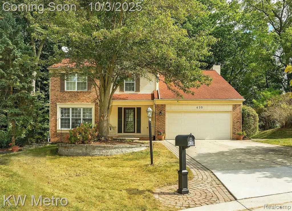 435 Thornridge, Rochester Hills, MI  - Image #1