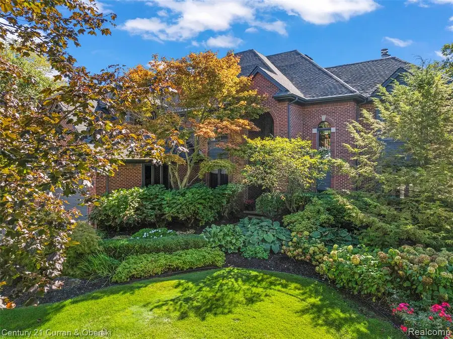 1555 Wandrei, Commerce Township, MI  - Image #2