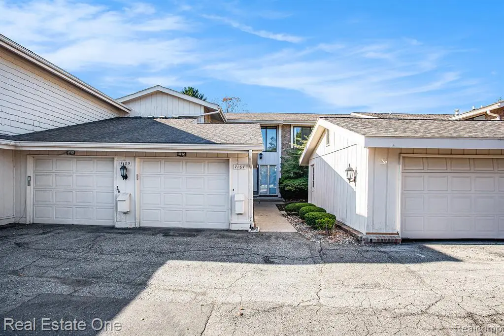 7187 Pebble Park, West Bloomfield, MI  - Image #1