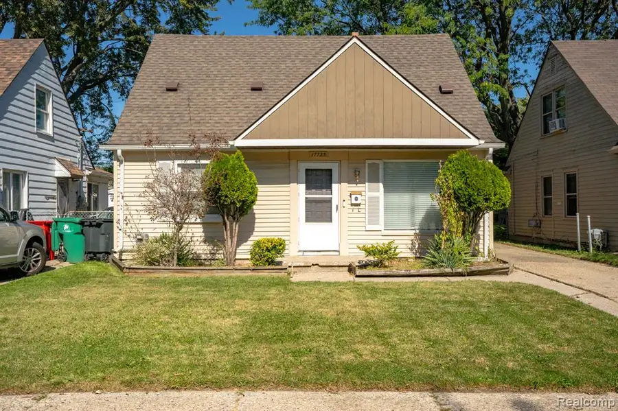17725 Lincoln, Eastpointe, MI  - Image #3