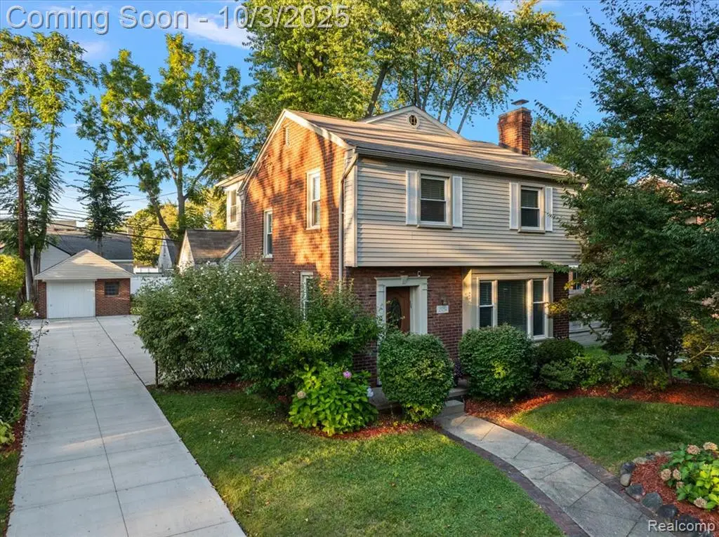 13154 Kingston, Huntington Woods, MI  - Image #1