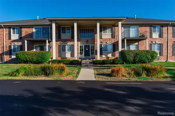 6145 Orchard Lake #204, West Bloomfield, MI 