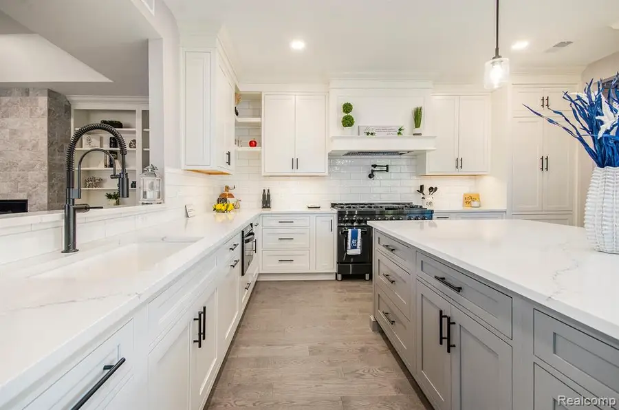 1219 N Main, Rochester, MI  - Image #2