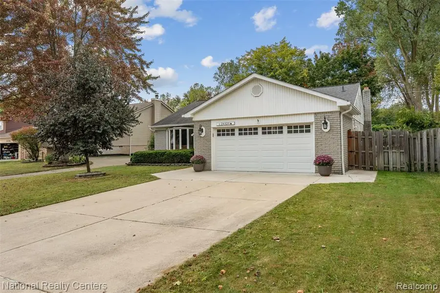 24320 Westpointe, Brownstown, MI  - Image #2