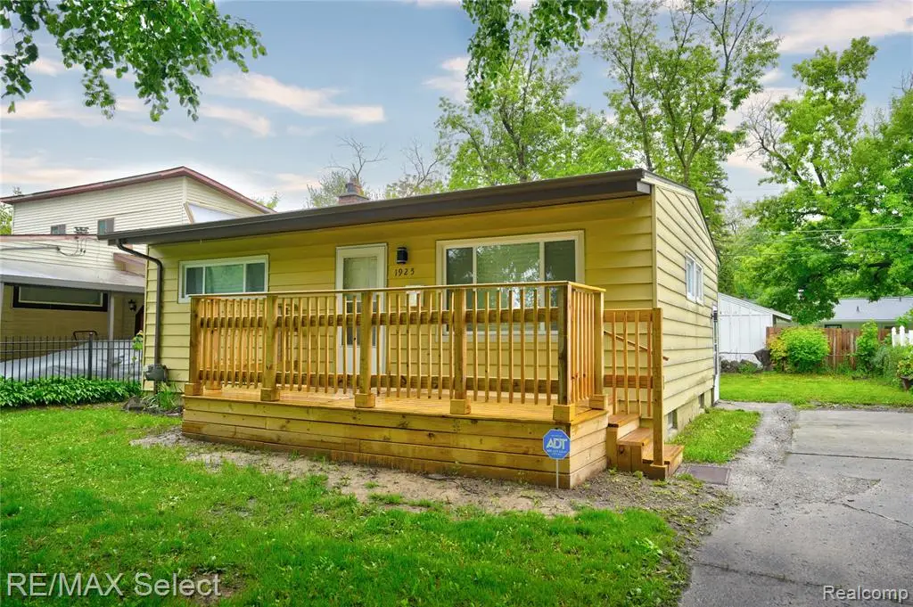1925 Gilmartin, Flint, MI 48503 - #1