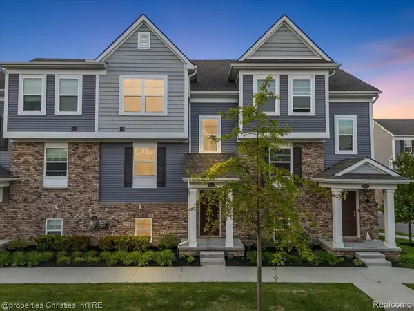 4953 Treeside, Troy, MI 