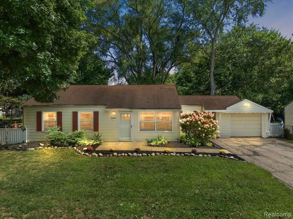 8880 Elmhurst, Plymouth, MI  - #1