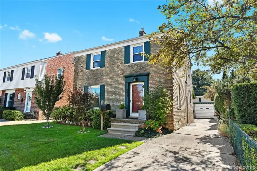 1463 Hollywood, Grosse Pointe Woods, MI  - Image #3