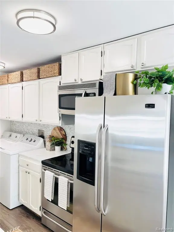 3201 Heatherstone, Lake Orion, MI  - Image #2