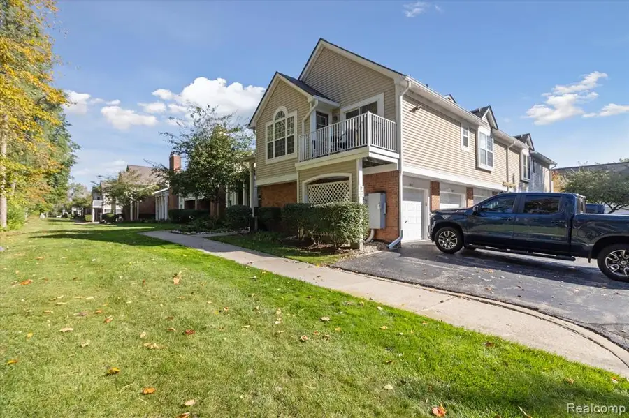 56059 Chesapeake, Shelby Charter Township, MI  - Image #3