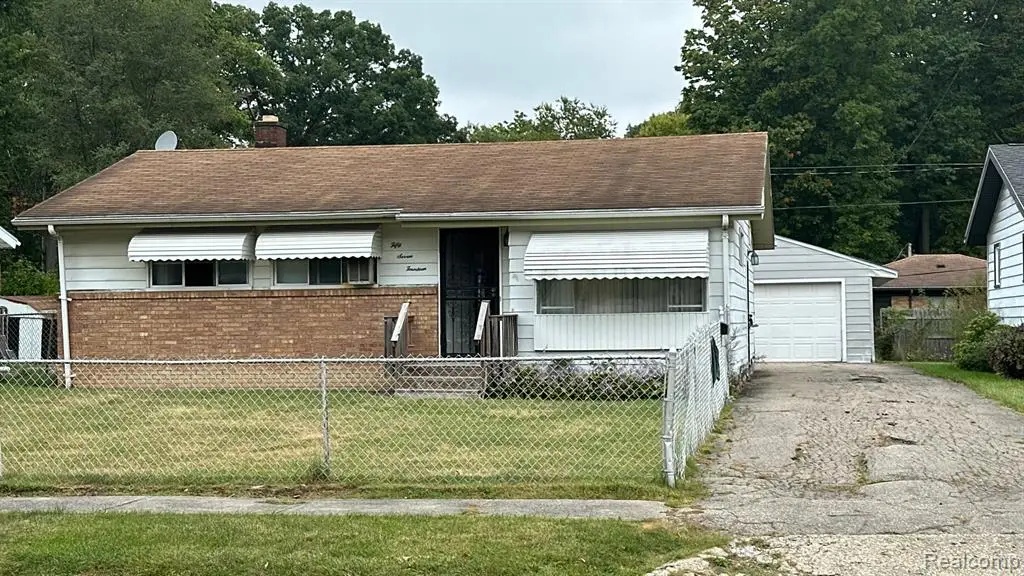 5714 Suburban, Flint, MI  - #1