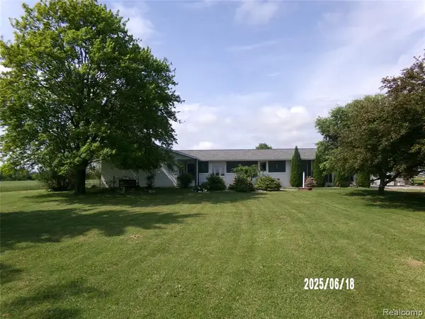 9585 Henderson, Corunna, MI 