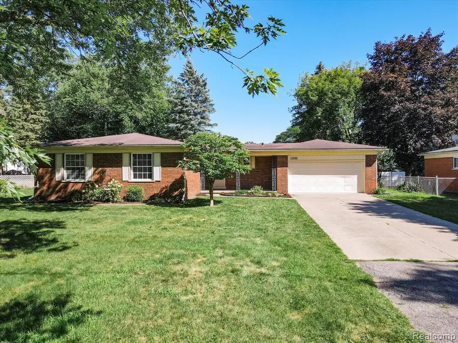 11366 Chicago, Warren, MI  - Image #2