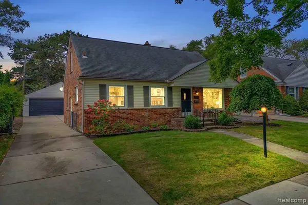 4423 Groveland, Royal Oak, MI 