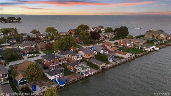 22676 Bayview, Saint Clair Shores, MI 