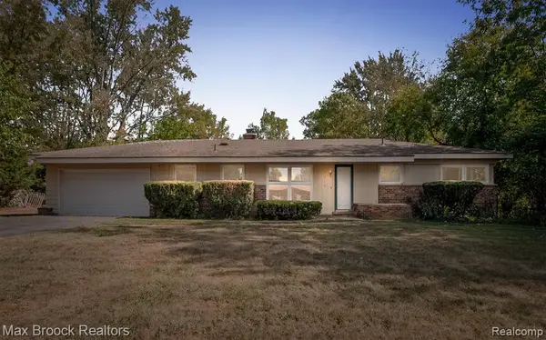 5312 Cambourne, West Bloomfield, MI 